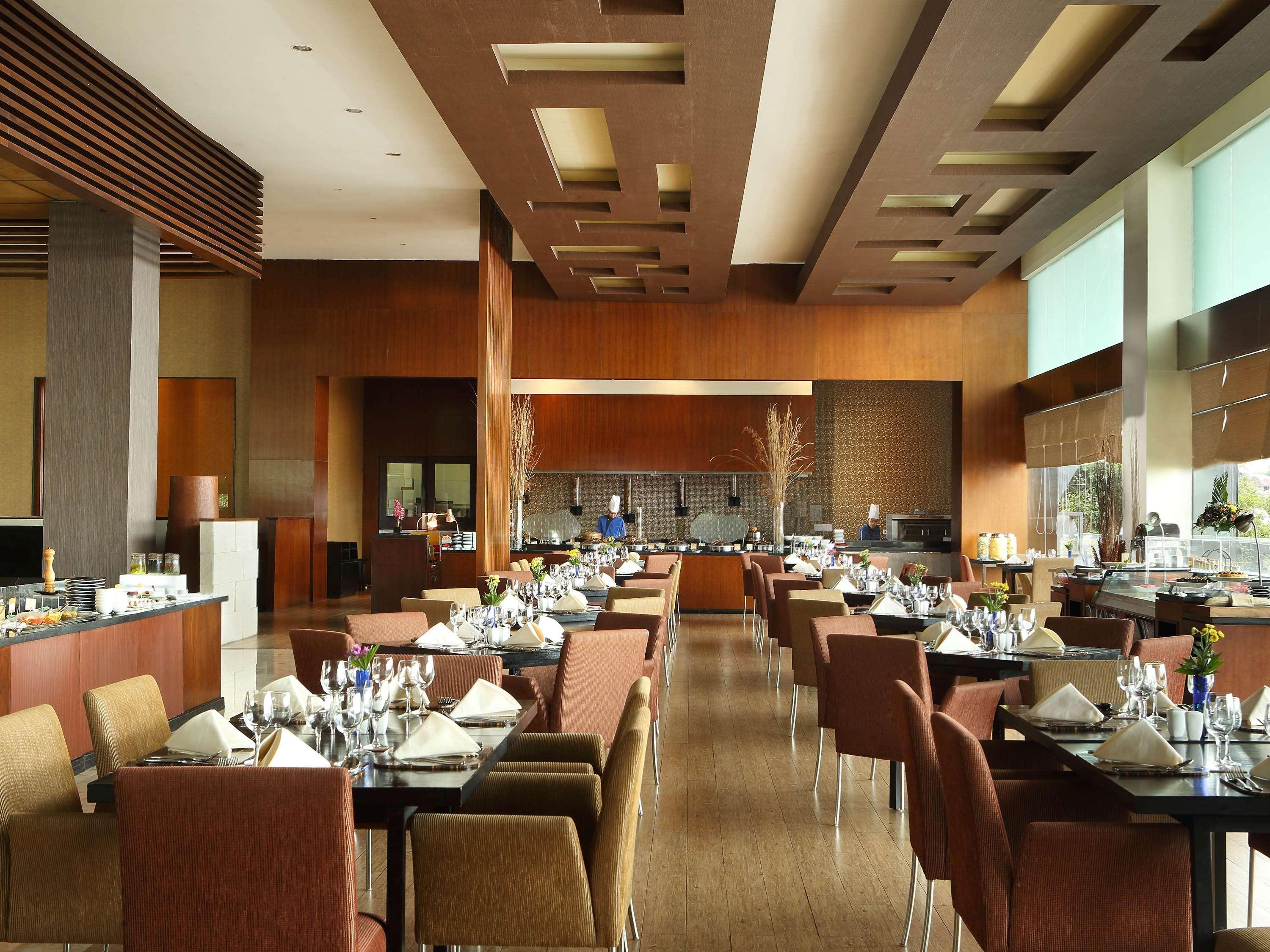 Novotel Balikpapan Exterior foto